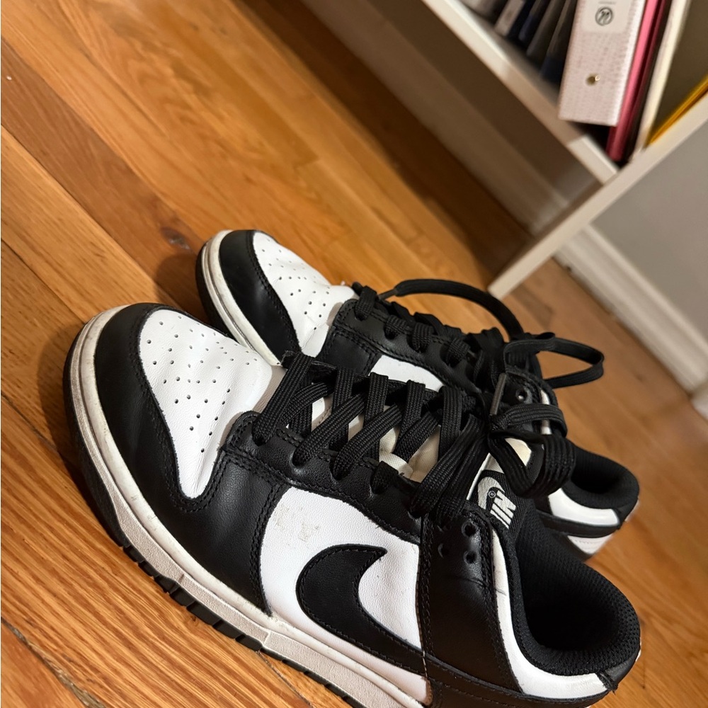 Nike Classic Black and White Low-Tops